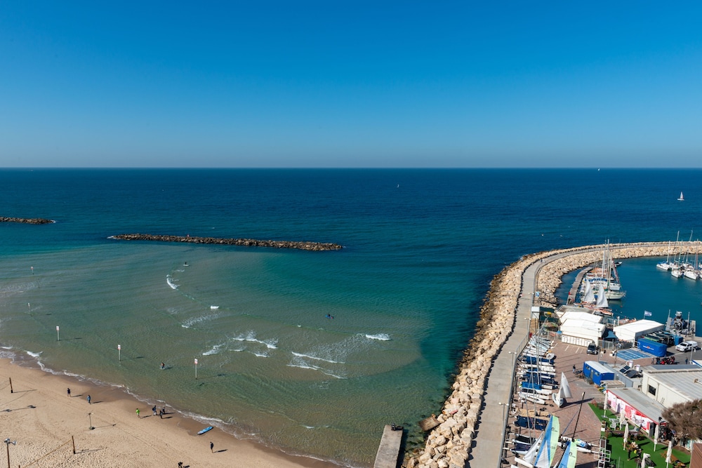 Executive Suite, Balcony, Sea View thumbnail 5