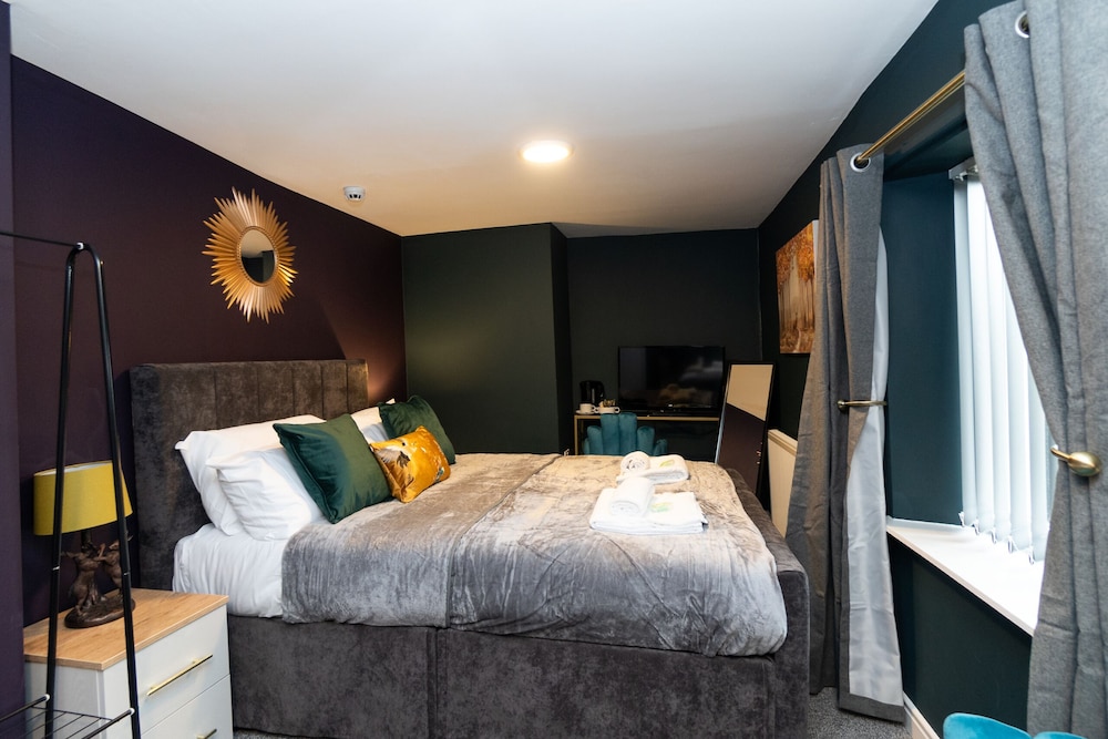 Basic Triple Room, Shared Bathroom, Courtyard View (Mini Unicorn) photo 1