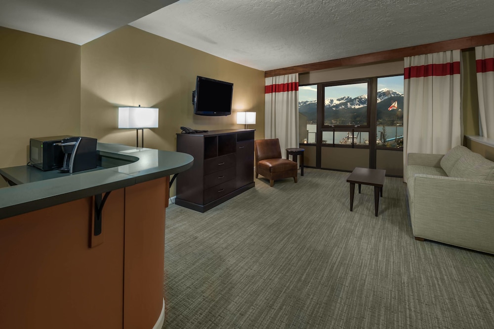 Junior Suite, Multiple Beds, Mountain View - Photo 1