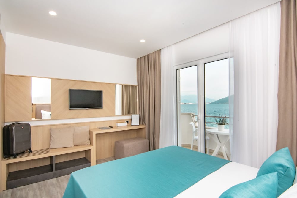 Standard Double Room - Photo 4