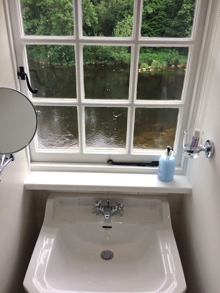 Premier Double Room, 1 Double Bed, Ensuite, River View photo 3