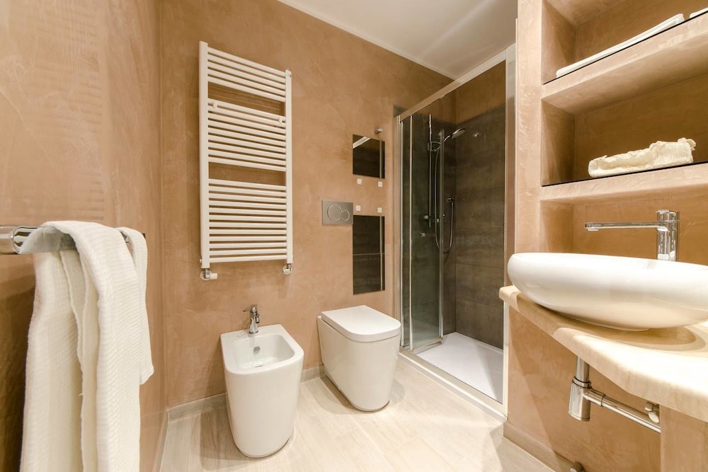 House, 1 Bedroom photo 2