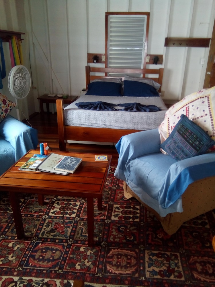 Carolyns Other House photo 1