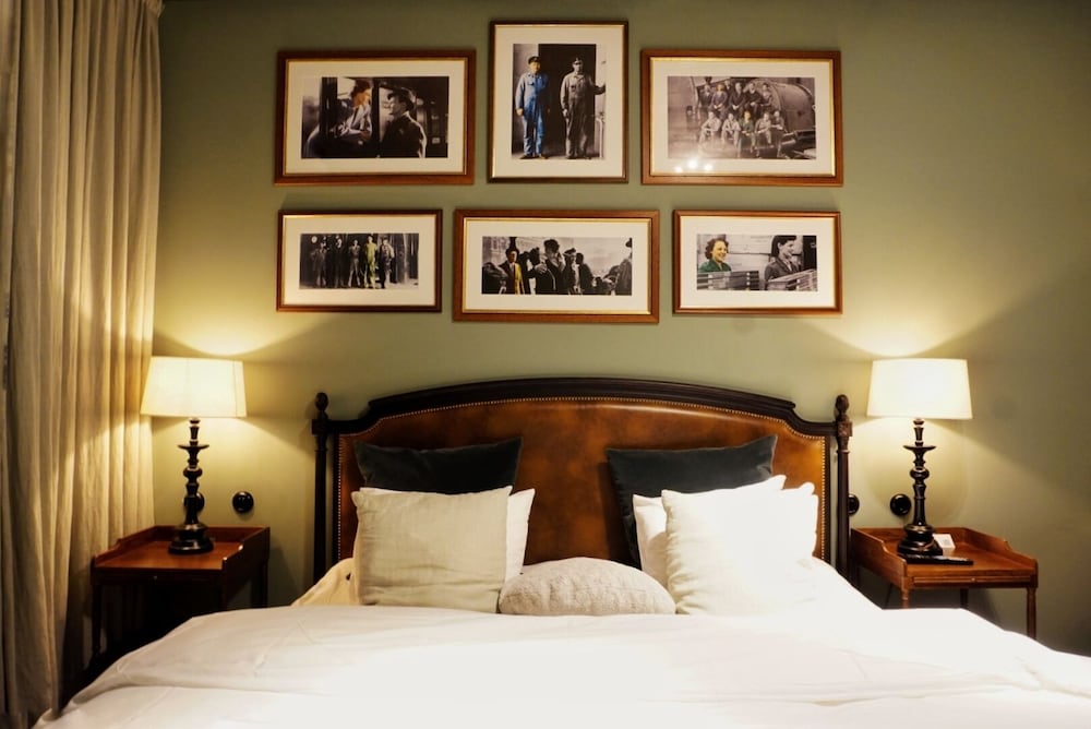 Deluxe Room, Courtyard View