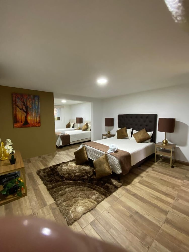 Comfort Quadruple Room, Balcony, City View photo 2