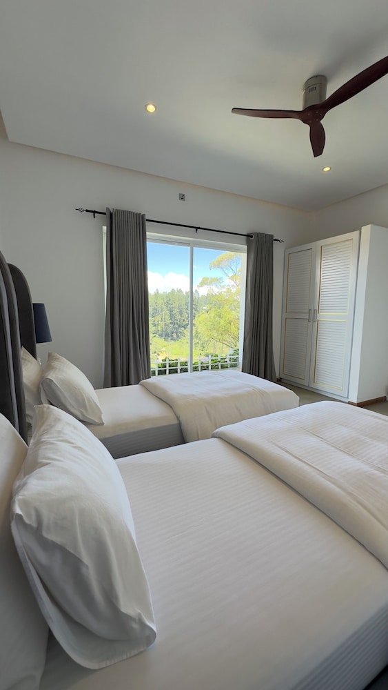 Junior Suite with Balcony photo 3