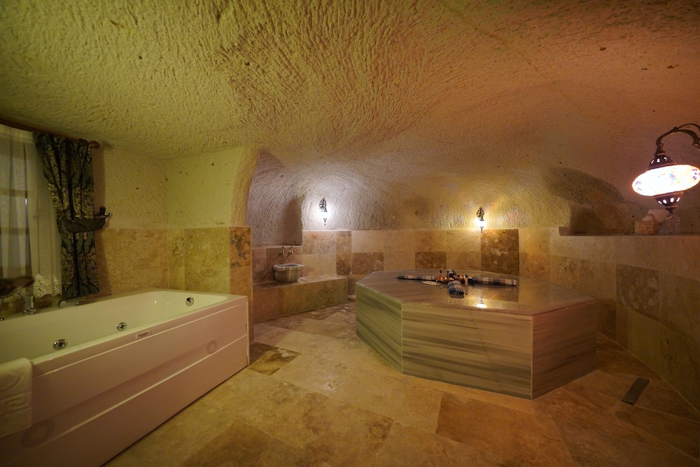 Nazende Hammam Jacuzzi Cave Suite - Photo 20