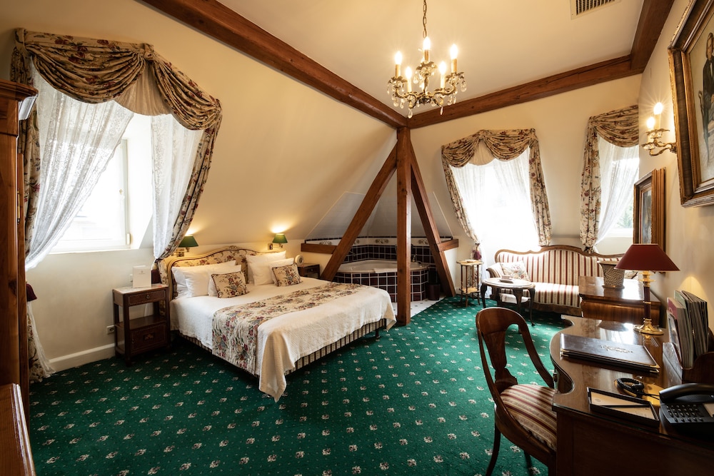Deluxe Double Room - Photo 10