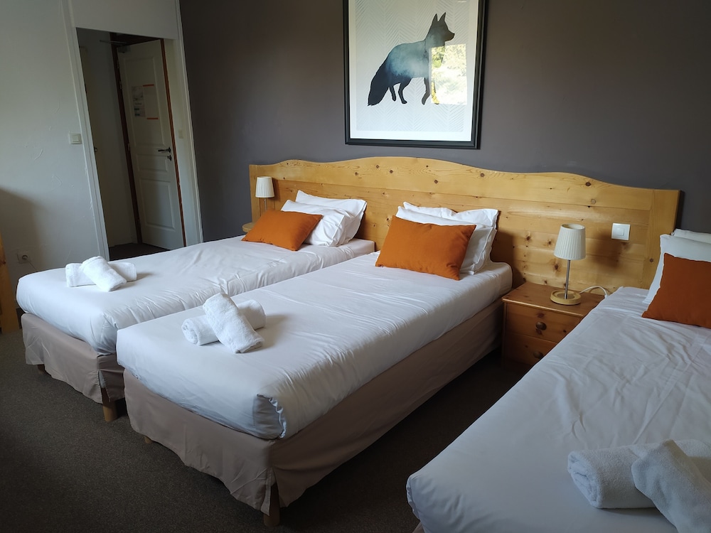 Standard Triple Room photo 2