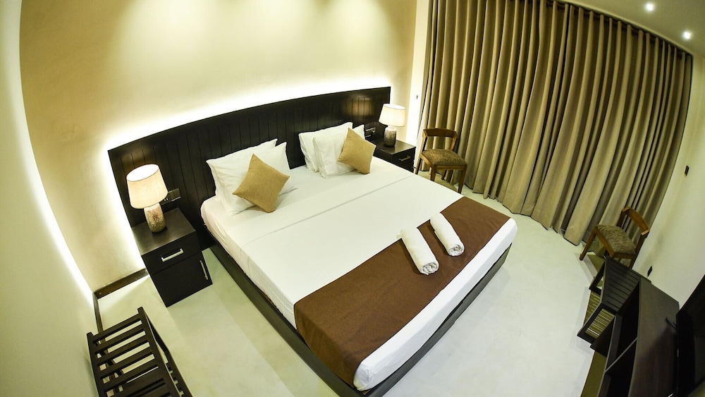 Deluxe Double Room, Garden View
