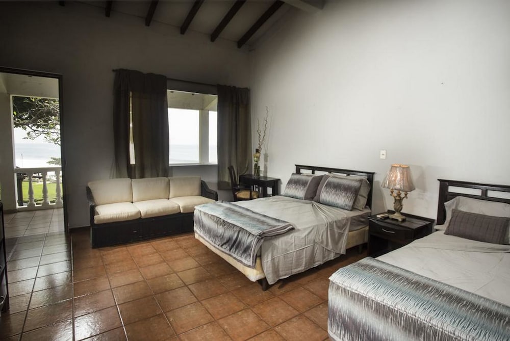 Villa, Beach View photo 2