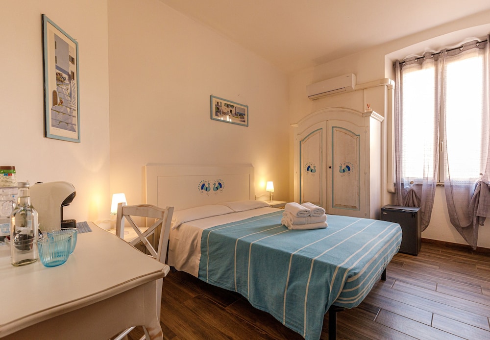 Economy Single Room