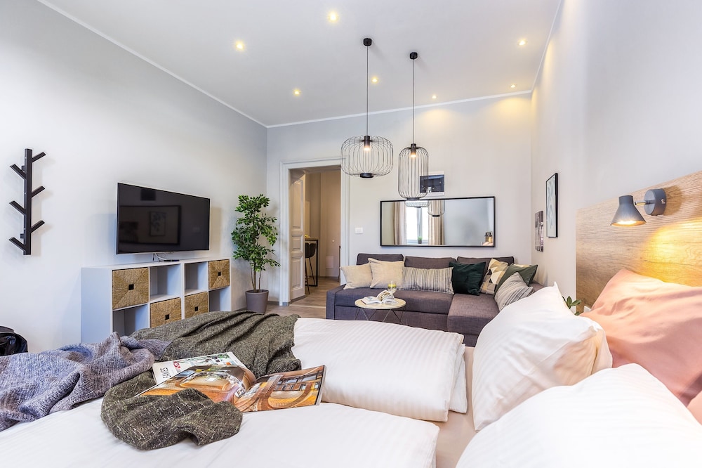 Deluxe Apartment, 1 Double Bed with Sofa bed (2), photo 6