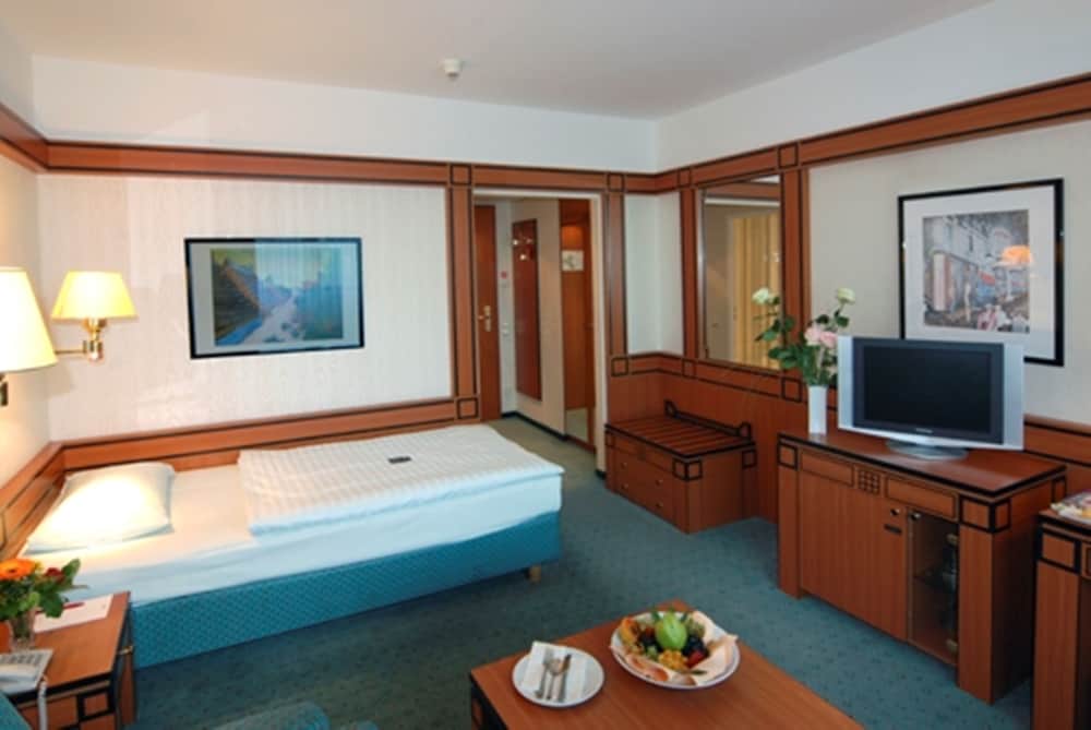 Single Room photo 2