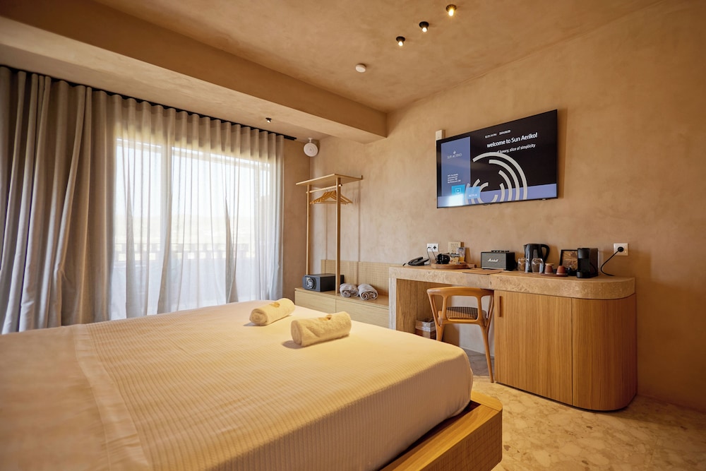 Standard Suite - Photo 12