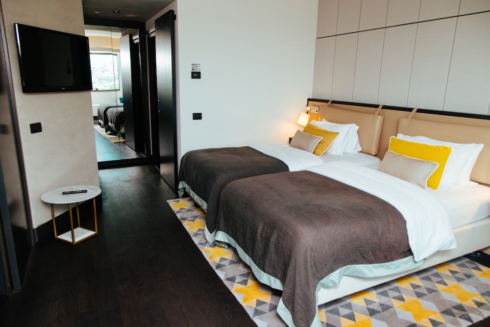 Suite, Multiple Beds (Belgrade City View) - Photo 3
