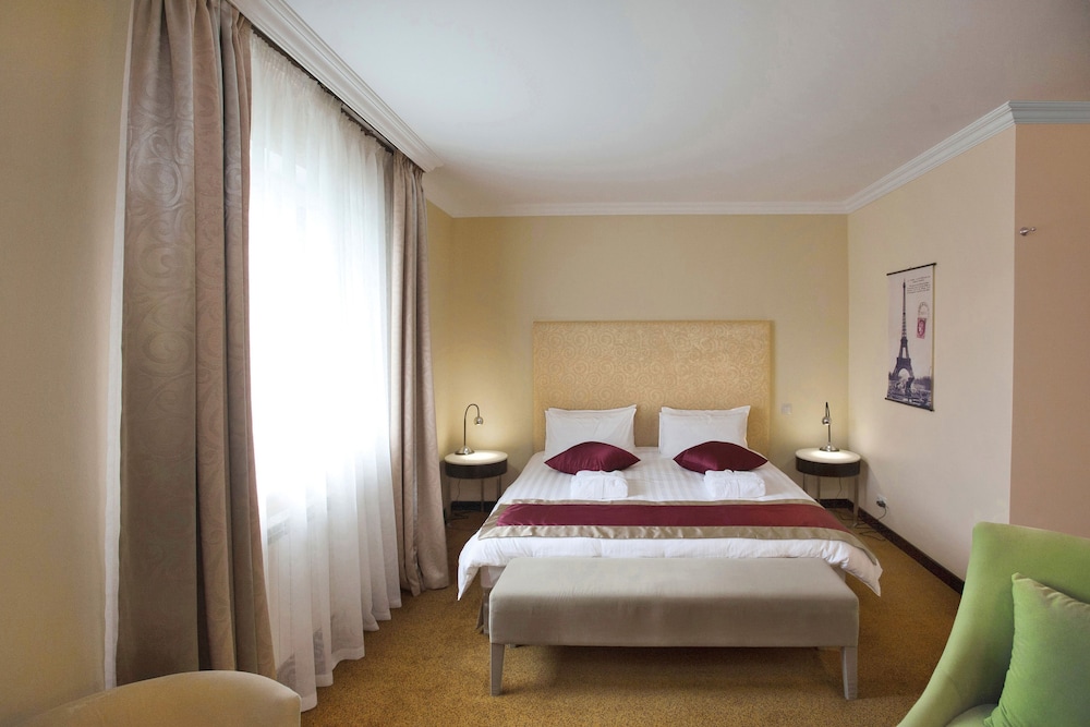 Junior Double Room, Park View
