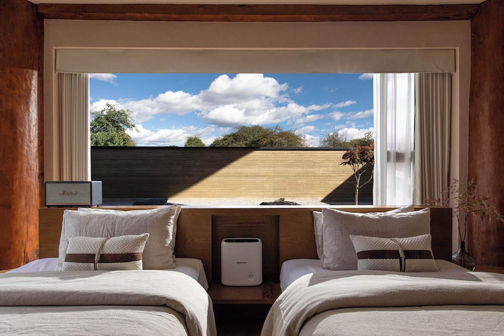 Basic Twin Room, Hill View, Courtyard Area