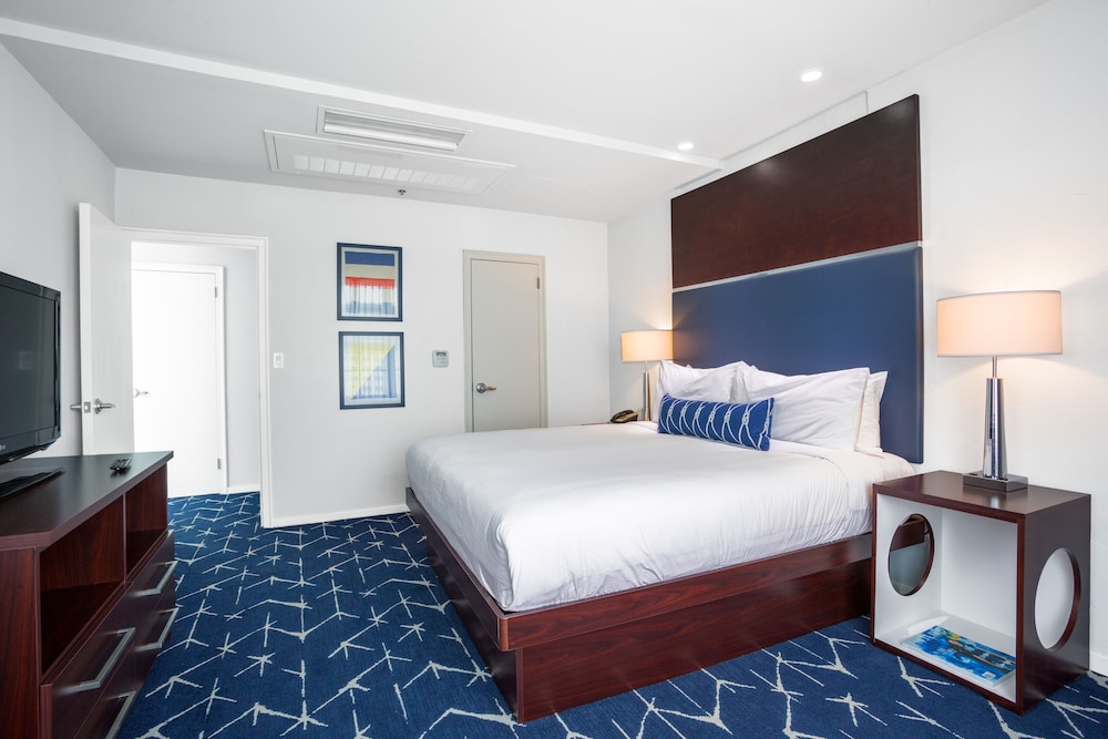 Superior Room, 1 King Bed - Photo 2