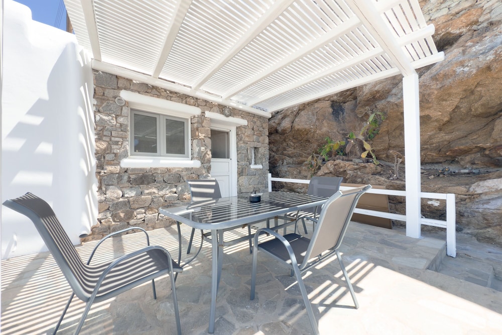 Family Suite, Air conditioning, Partial Sea View