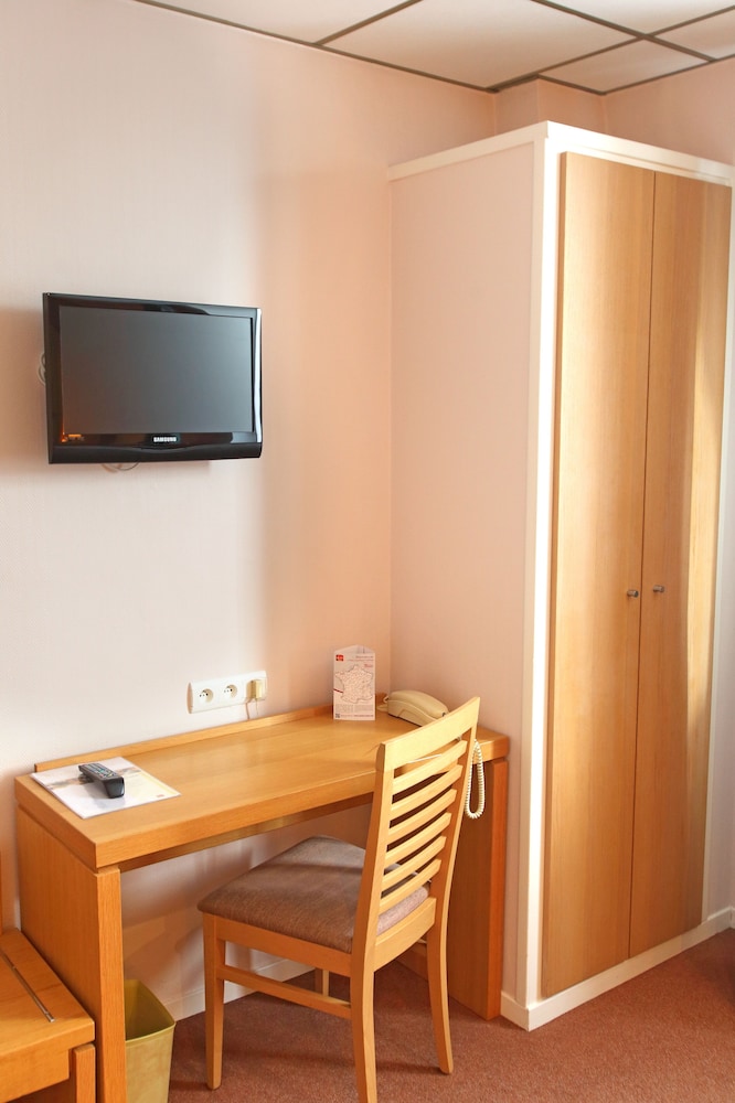 Twin Room (Mimosa) photo 2
