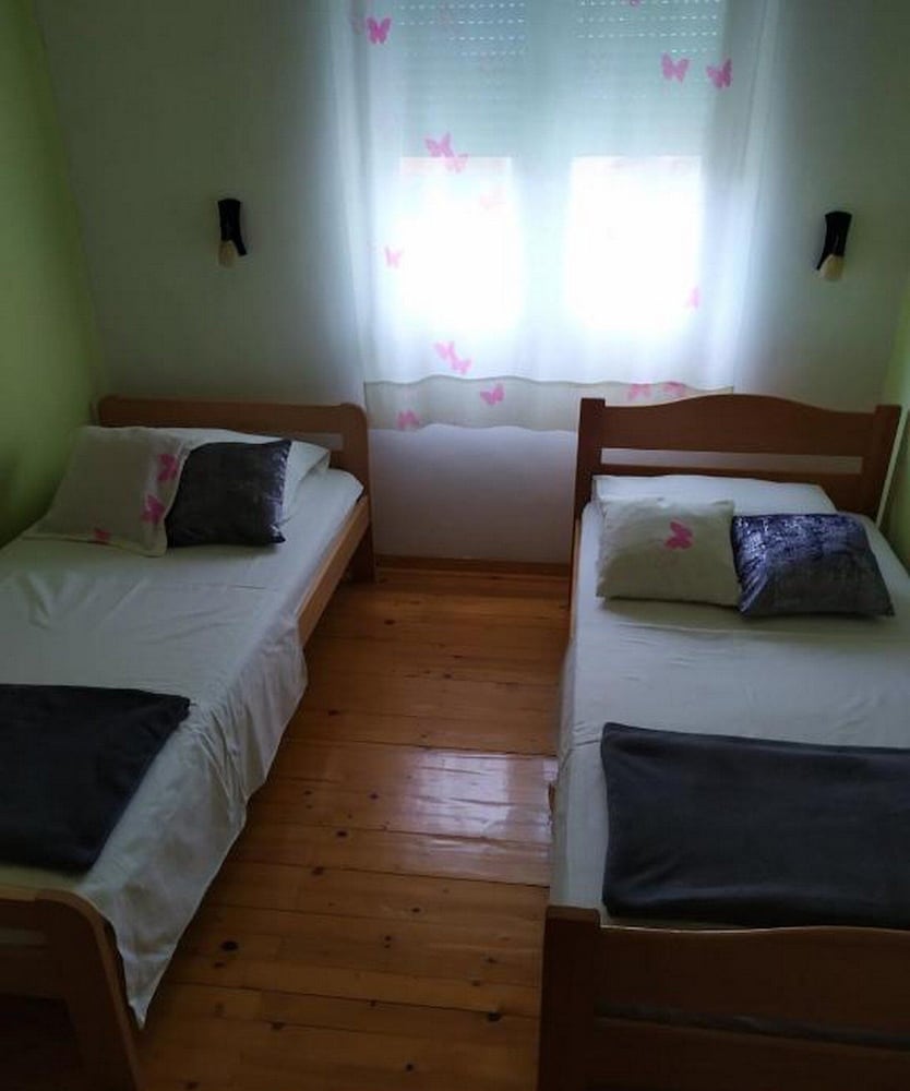 Apartment (Two Bedroom Apartment with Terrace)