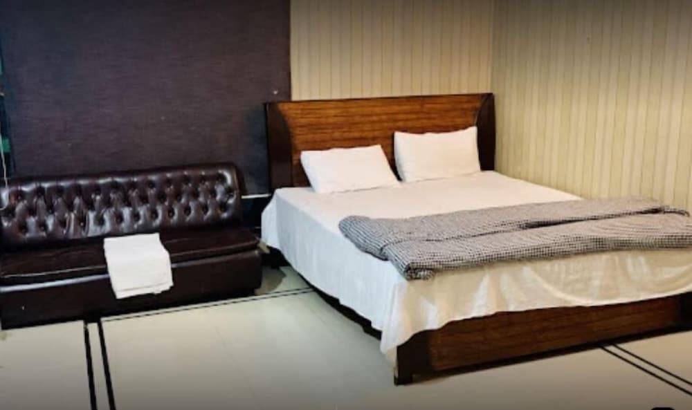 Deluxe Double Room photo 2