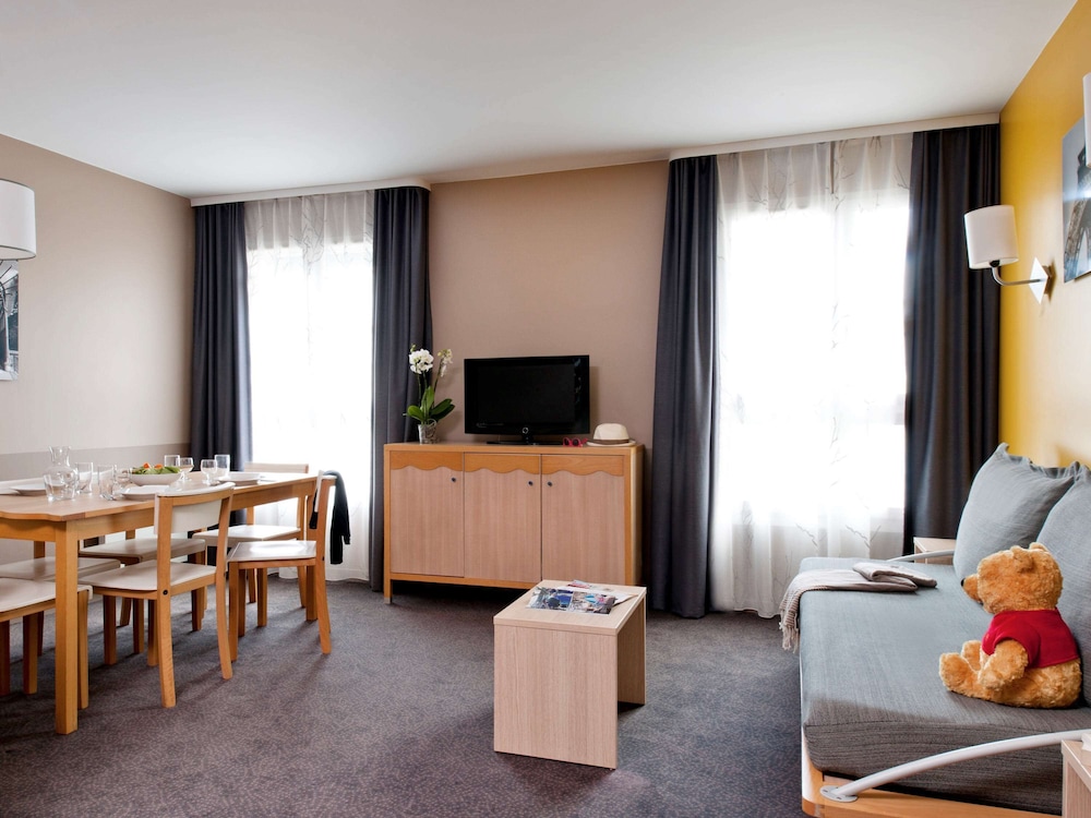 Apartment, 2 Bedrooms - Photo 8