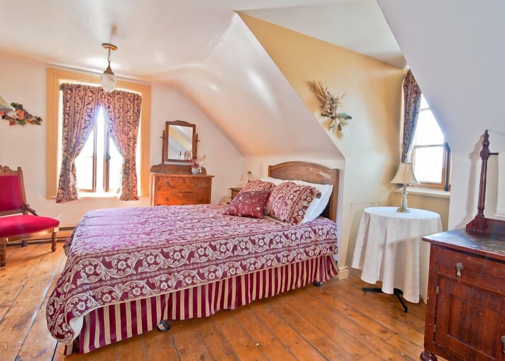 Room, 1 Queen Bed photo 3