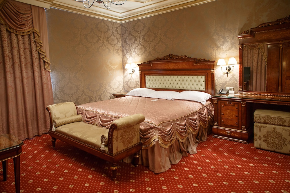 Presidential Suite photo 1