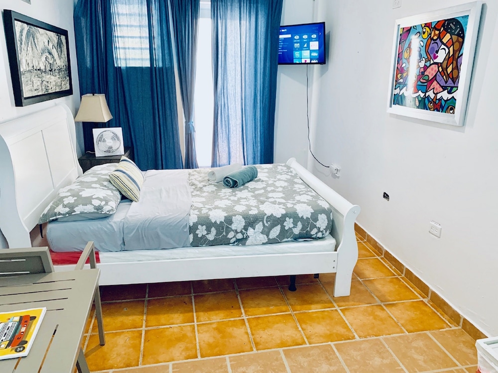 Dv 103 Economy Ocean View Suite / Kitchenette / 1 Full Size Bed, Oceanfront Property photo 2