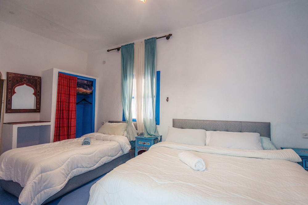 Superior Room, Multiple Beds, Non Smoking, Courtyard View