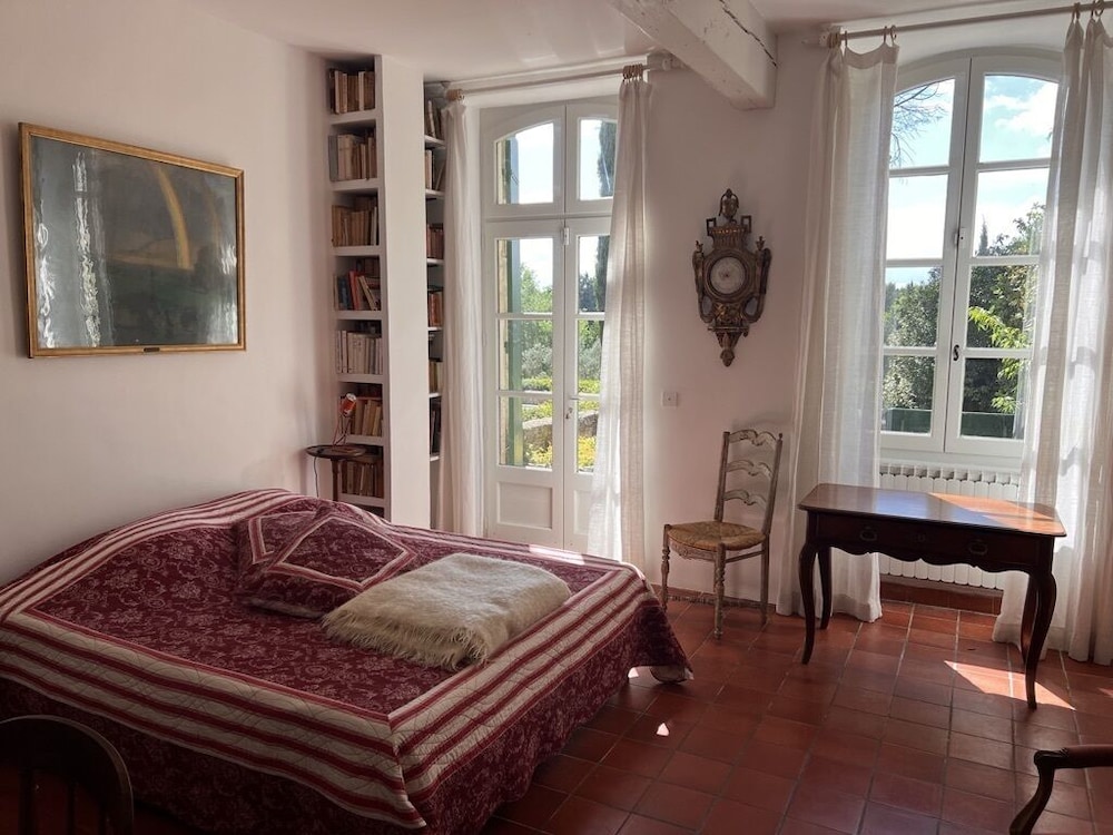 Classic Double Room, Ensuite, Garden View (Chambre Double Classique)