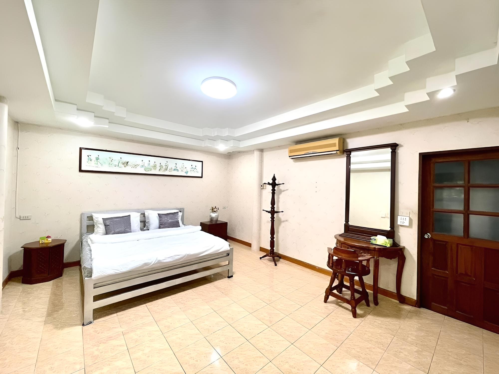Khun Mon Wood House photo 3