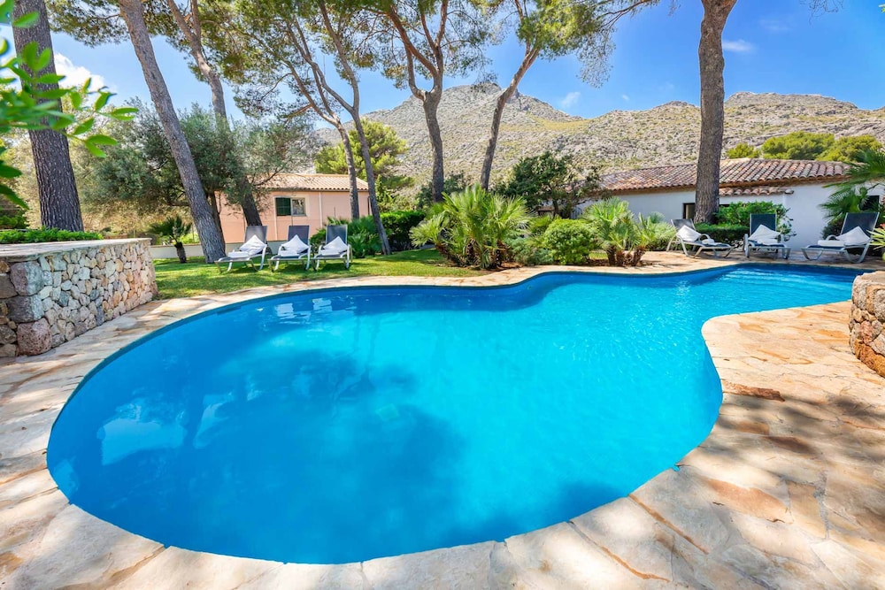 Villa Can Domingo in Cala Sant Vicen, Photo 13