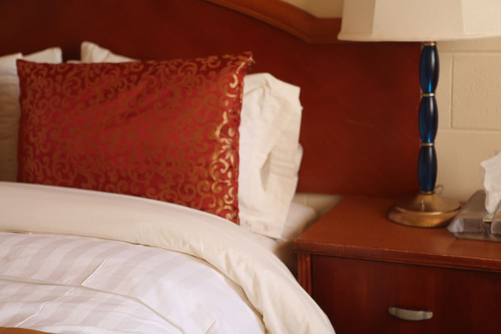 Classic Room, 1 Queen Bed