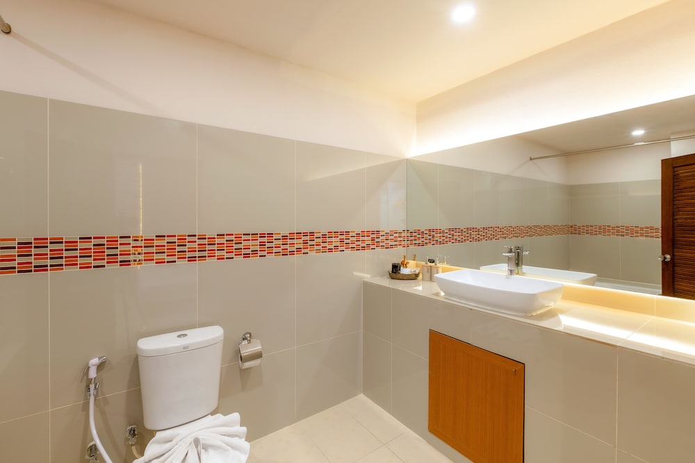 Family Suite with Terrace - Photo 13