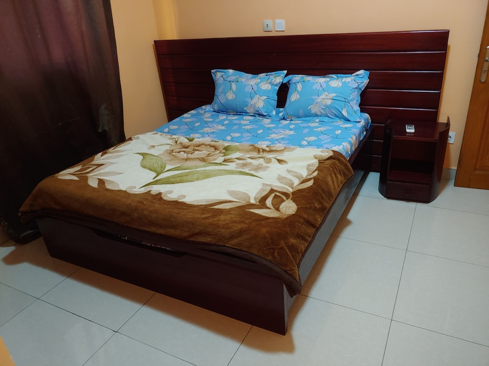 Luxury Apartment photo 2