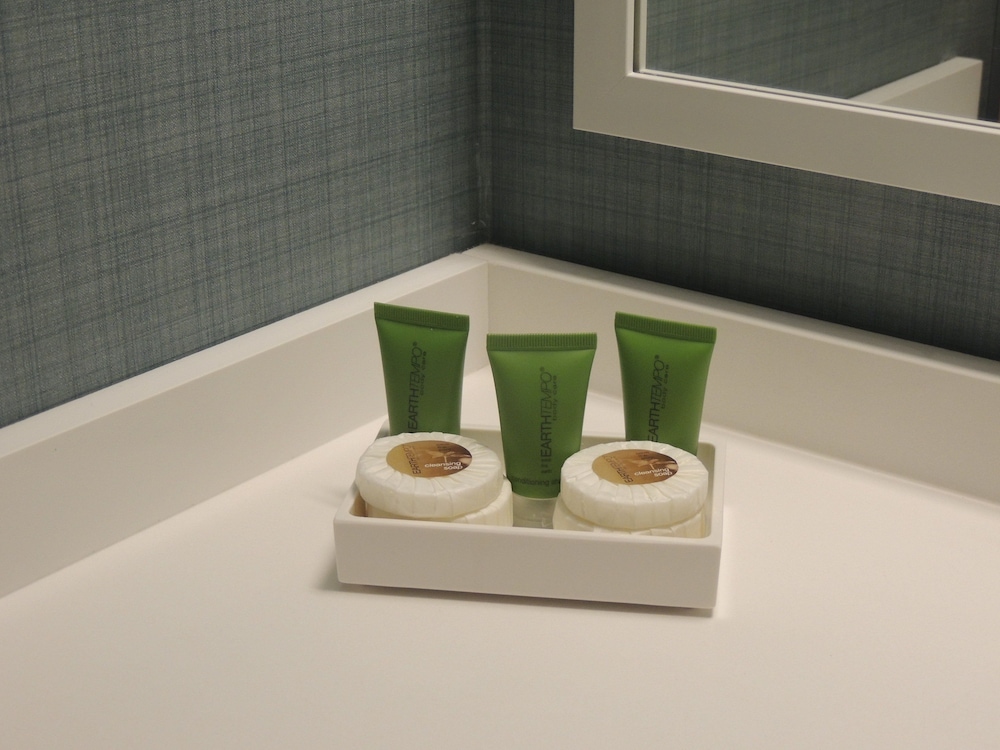 Studio Suite, 1 King Bed, Kitchenette - Photo 4