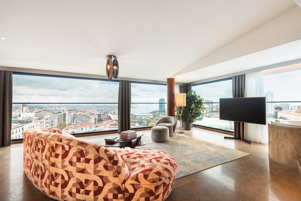 Bosphorus Suite photo 3