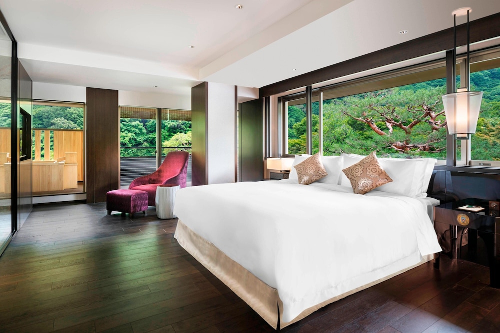 Presidential Suite, 1 Bedroom, Balcony photo 3