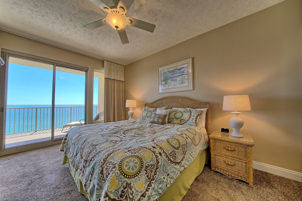 Condo, 2 Bedrooms