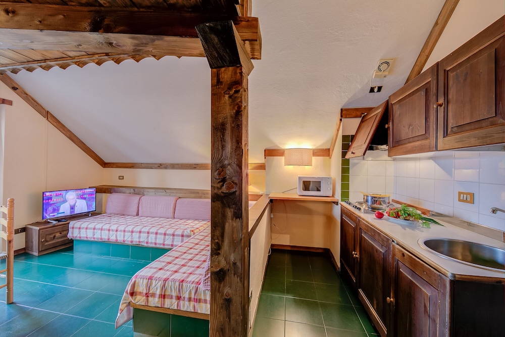 Family Apartment, 1 Bedroom, Mountainside (Grange Hike & Ski - 44d Sestriere) photo 2