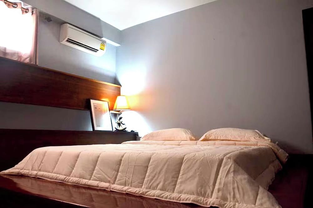 Superior Room, 1 King Bed