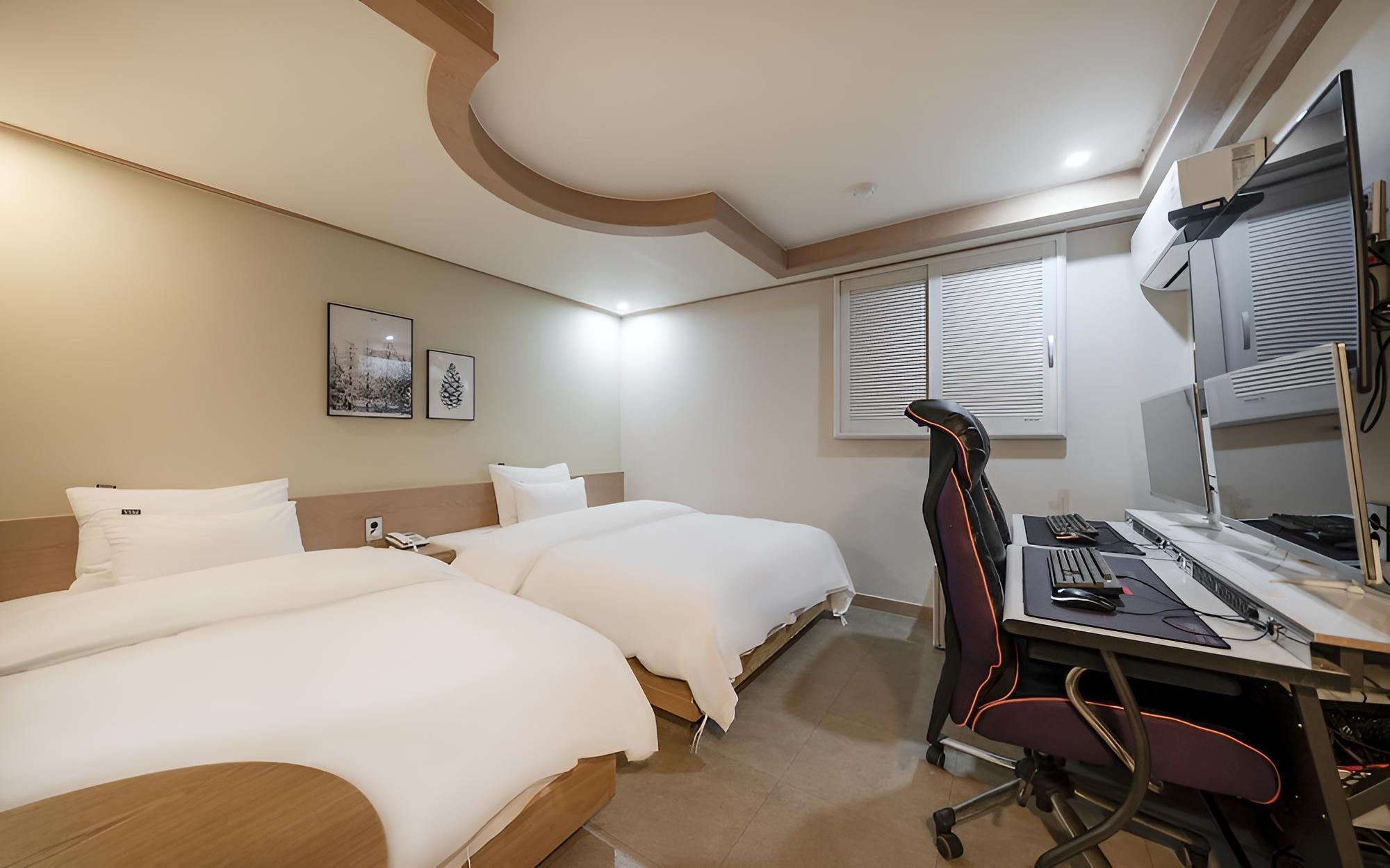 Room (3060 Gaming - Twin (2PC (RTX3060)) (T) photo 1