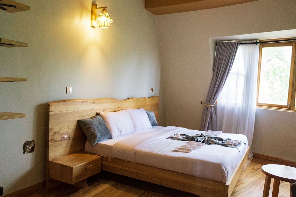 Luxury Single Room, Lake View photo 3