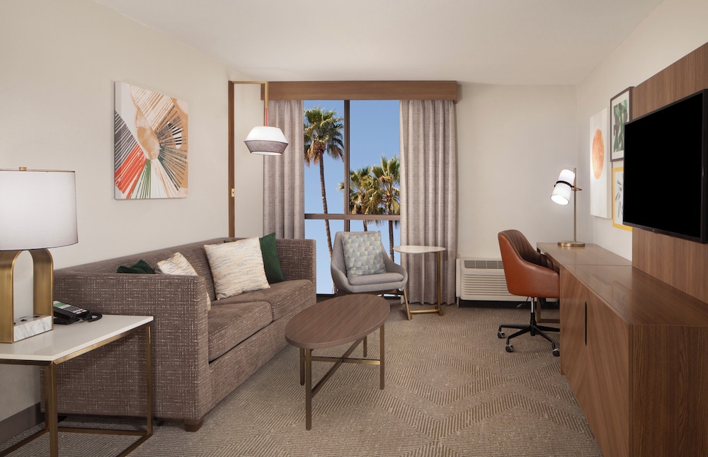 Suite, 1 Bedroom (Living) - Photo 2