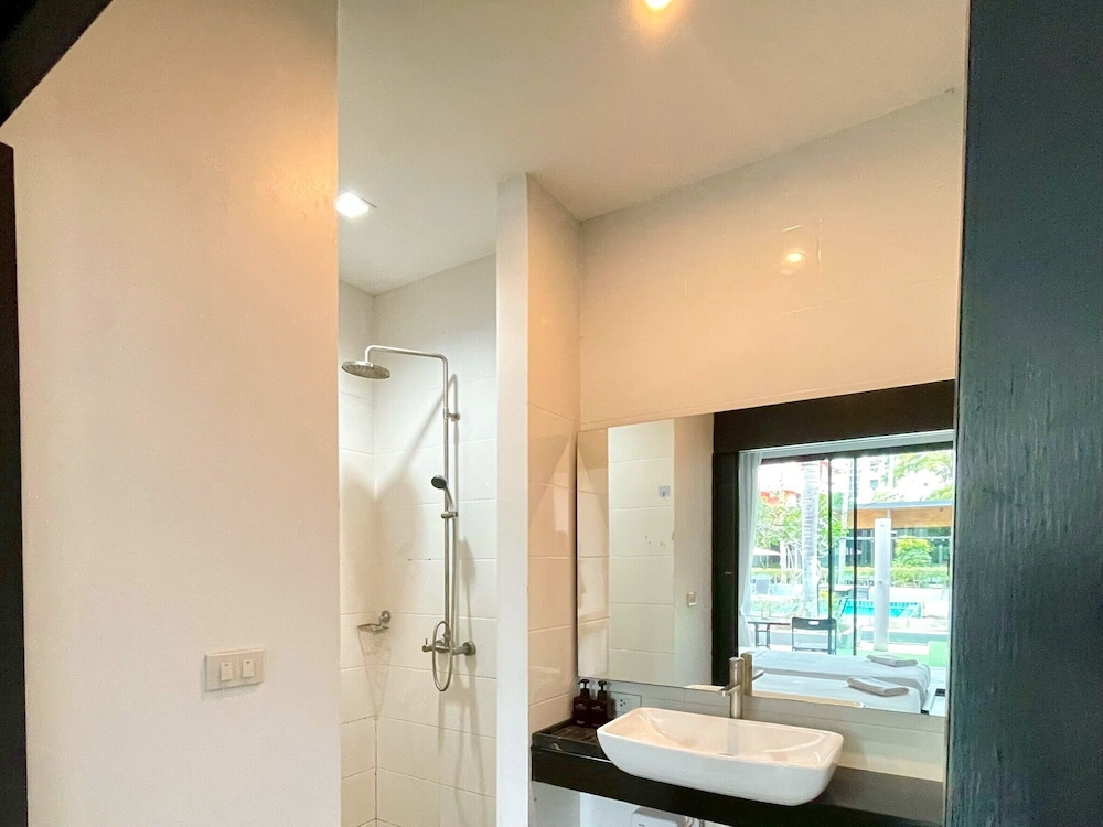 Superior Twin Room - Photo 11