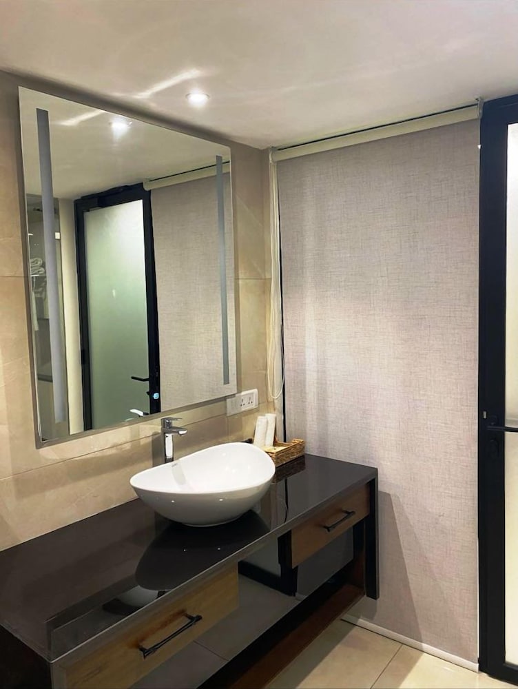 Lifestyle Suite - Photo 1
