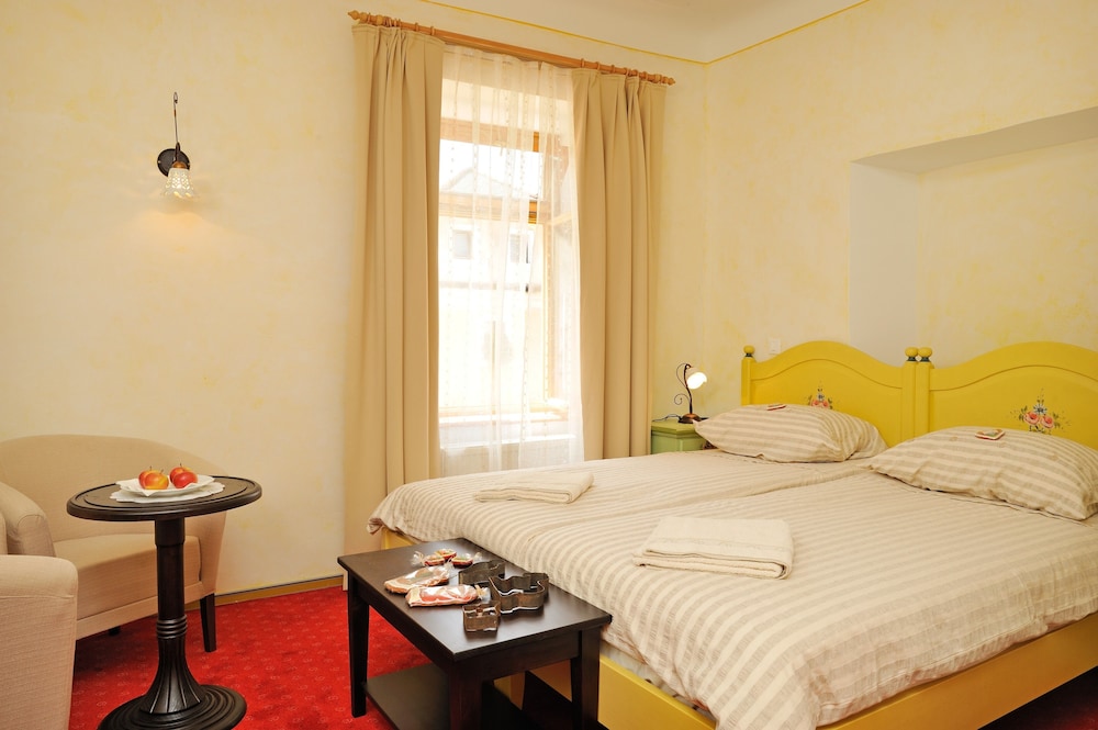 Classic Double Room - Photo 3